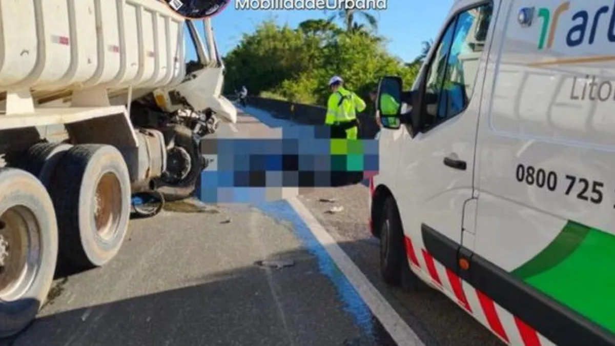 Homem morre e outro fica ferido em colisão entre caminhões na BR-101 na Grande Florianópolis | Imagem: Ricardo Pastrana/GMF
