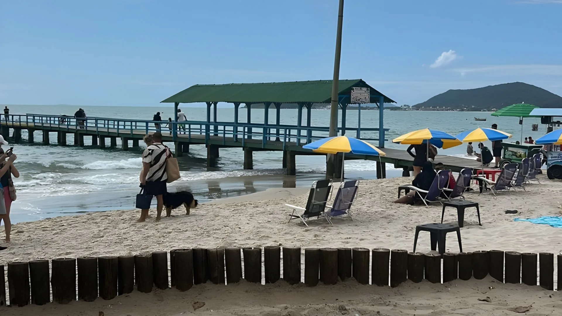 Prefeitura define novas regras para bares na praia em Florianópolis | Foto: Pedro Corrêa / SCC10 