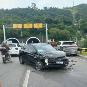 Câmera flagra acidente na SC-401 em Florianópolis; veja o vídeo | Foto: cedida PMRv 