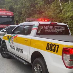 Dois homens morrem em grave acidente na SC-108