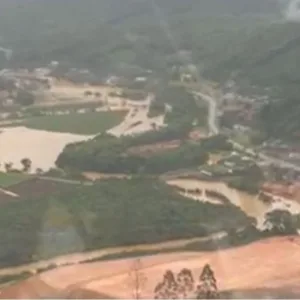 Seis cidades de Santa Catarina decretam emergência após temporais intensos | Foto: CBMSC 