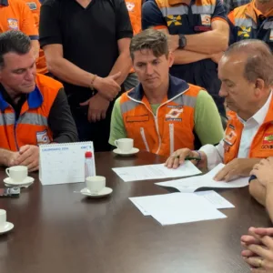 Jorginho Mello lança medidas para recuperar cidades e lavouras destruídas pela chuva e granizo | Foto: Divulgação / SECOM SC 