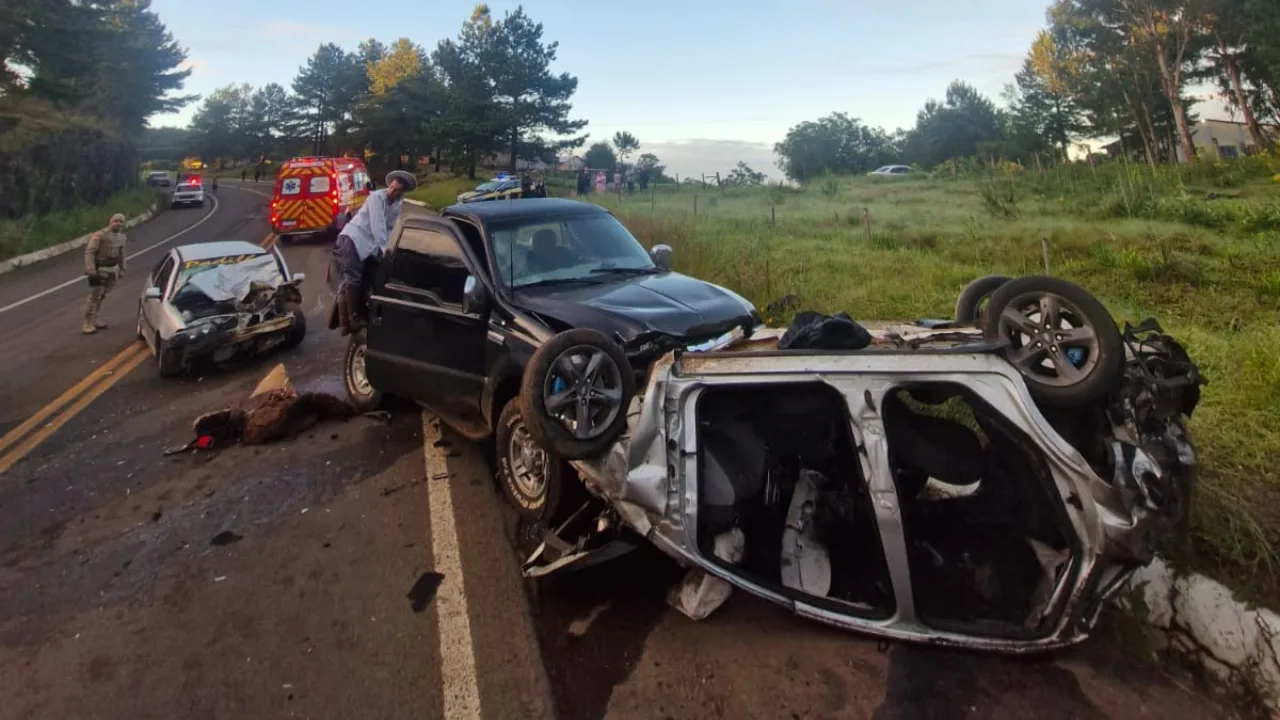 Grave acidente na BR-282 deixa cinco feridos na Serra Catarinense | Foto: 5º BBM
