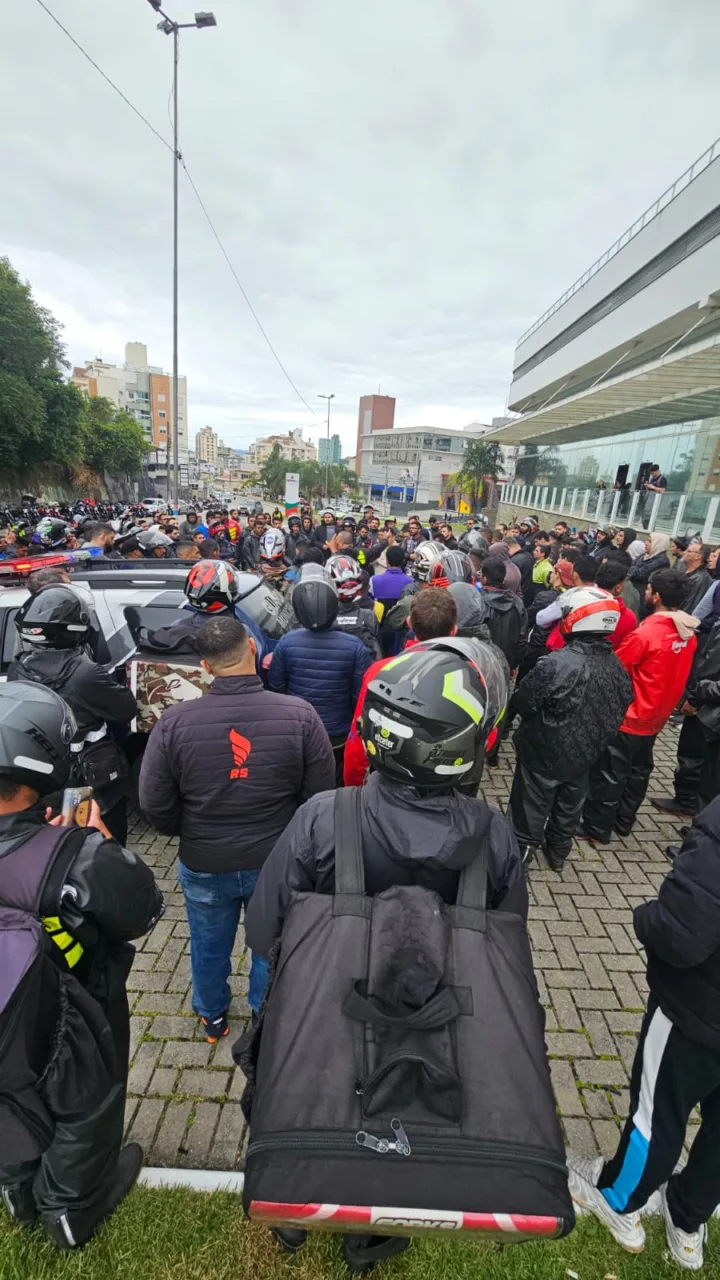 Prazo para cumprimento da Lei Federal que regulamenta atividade de motofretistas e mototaxistas é prorrogado (2)