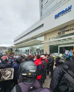 Prazo para cumprimento da Lei Federal que regulamenta atividade de motofretistas e mototaxistas é prorrogado