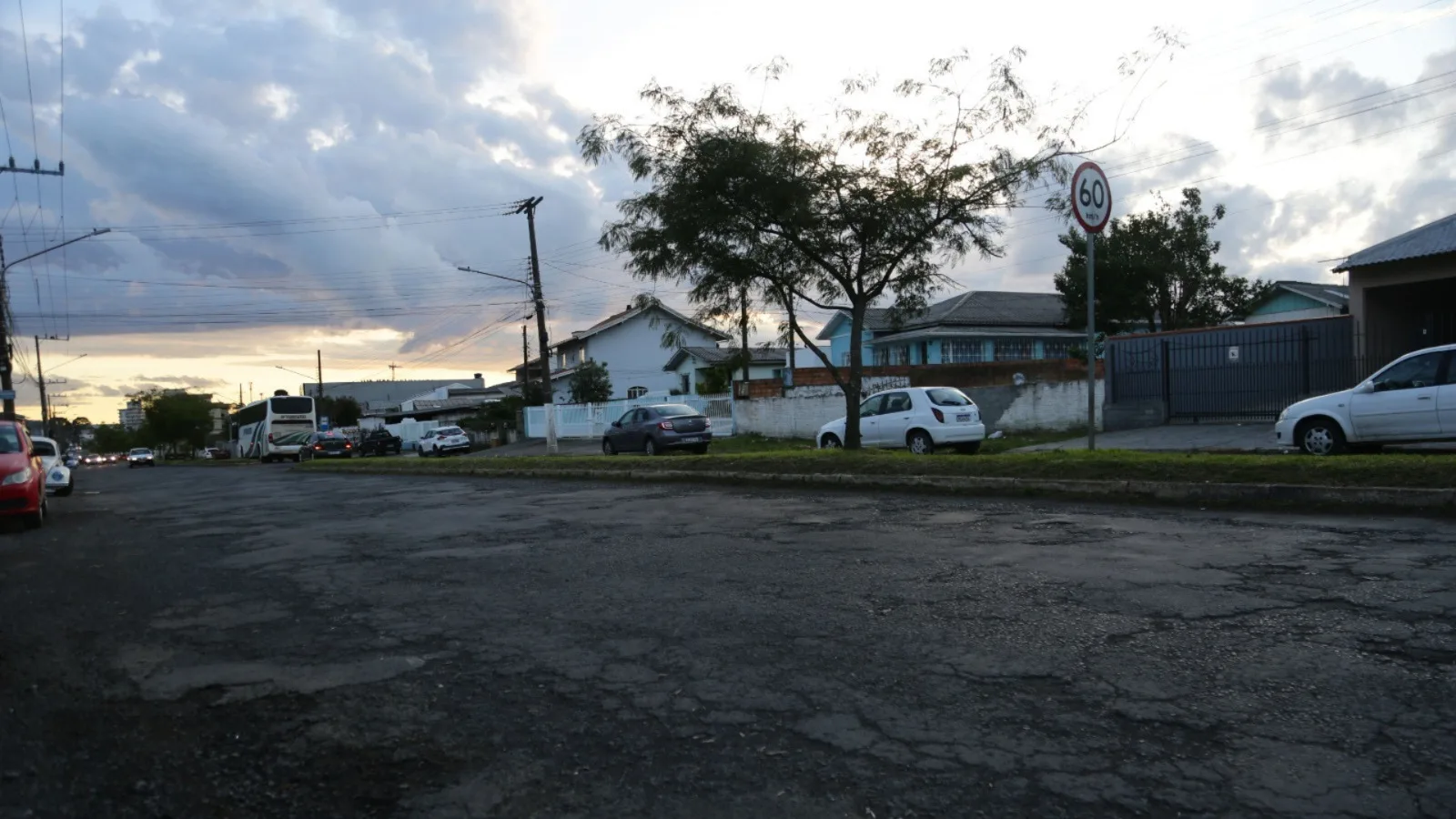 Prefeitura de Lages inicia recapeamento asfáltico das Avenidas Castelo Branco e Primeiro de Maio | Foto: Fábio Pavan