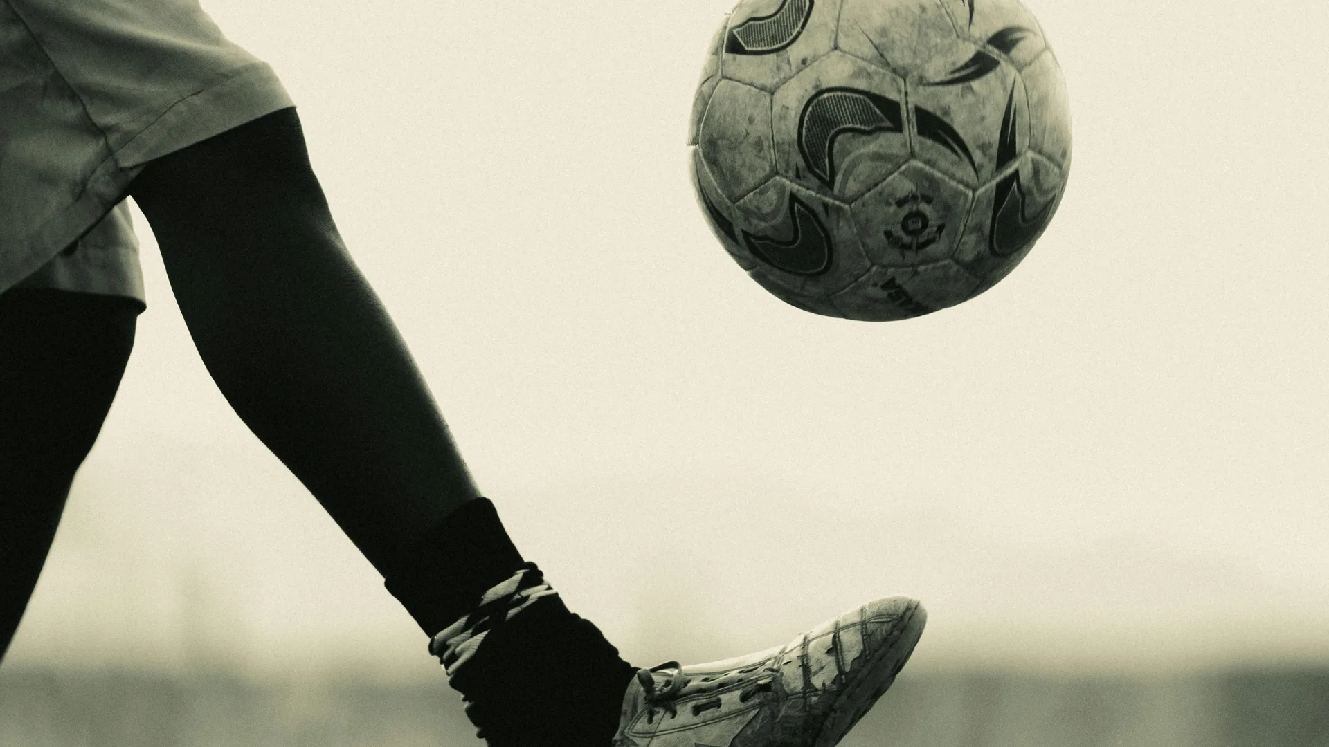 Quem era Cauê Dezotti, torcedor do Palmeiras que morreu em Lima antes da final da Libertadores | Foto:  Imagem Ilustrativa | Canva