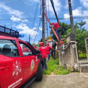 Trabalhador sofre choque elétrico durante reparo em SC