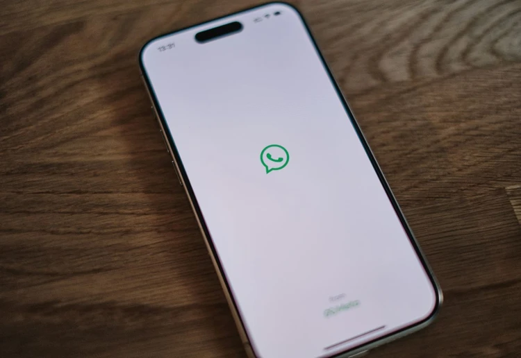 WhatsApp vai deixar de funcionar em pelo menos 12 modelos de celular | Foto: Unsplash, via SBT News