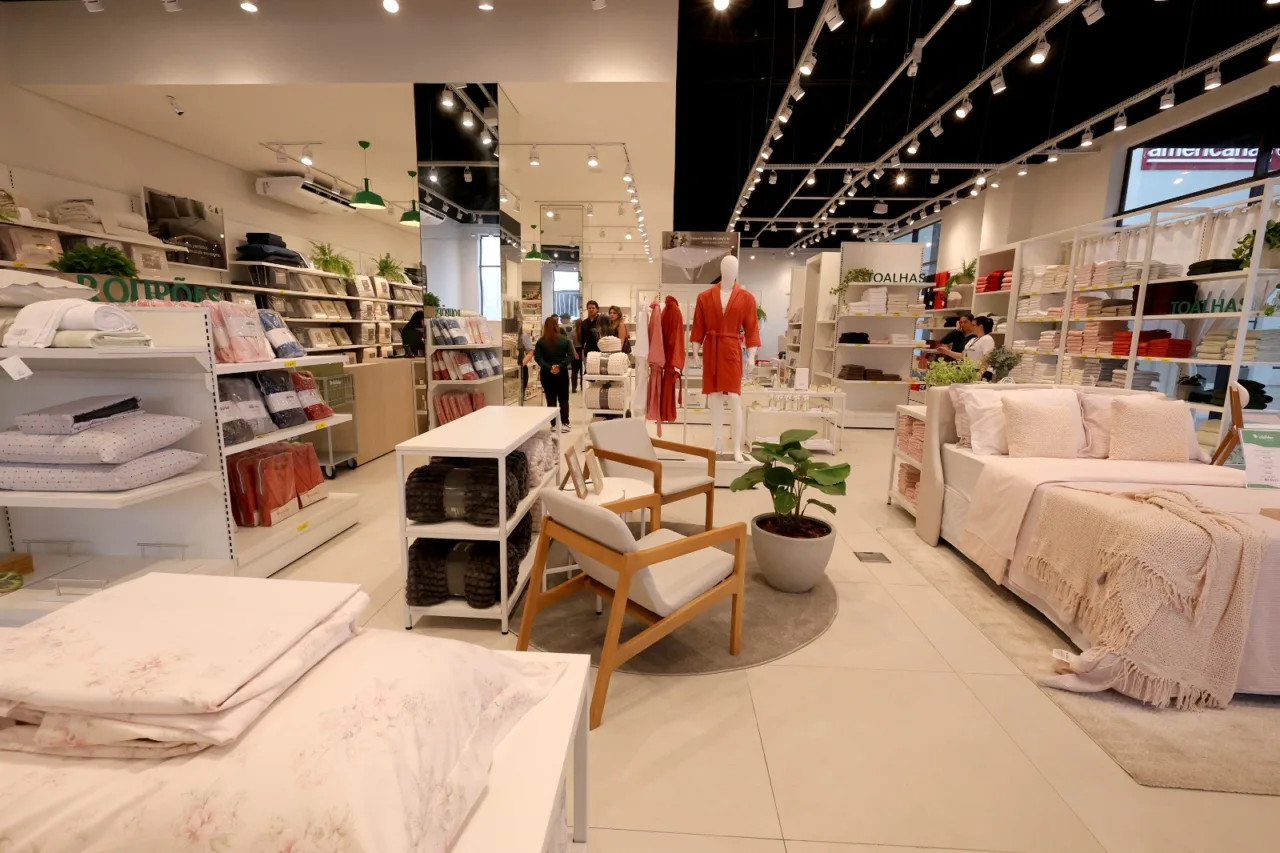 Veja como foi a inauguração da loja Döhler exclusiva outlet em Porto Belo
