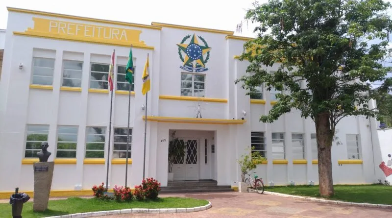 Ex-Prefeito de Gaspar é denunciado pelo MPSC Por usar dinheiro público para se promover | Imagem: Ascom prefeitura de Gaspar