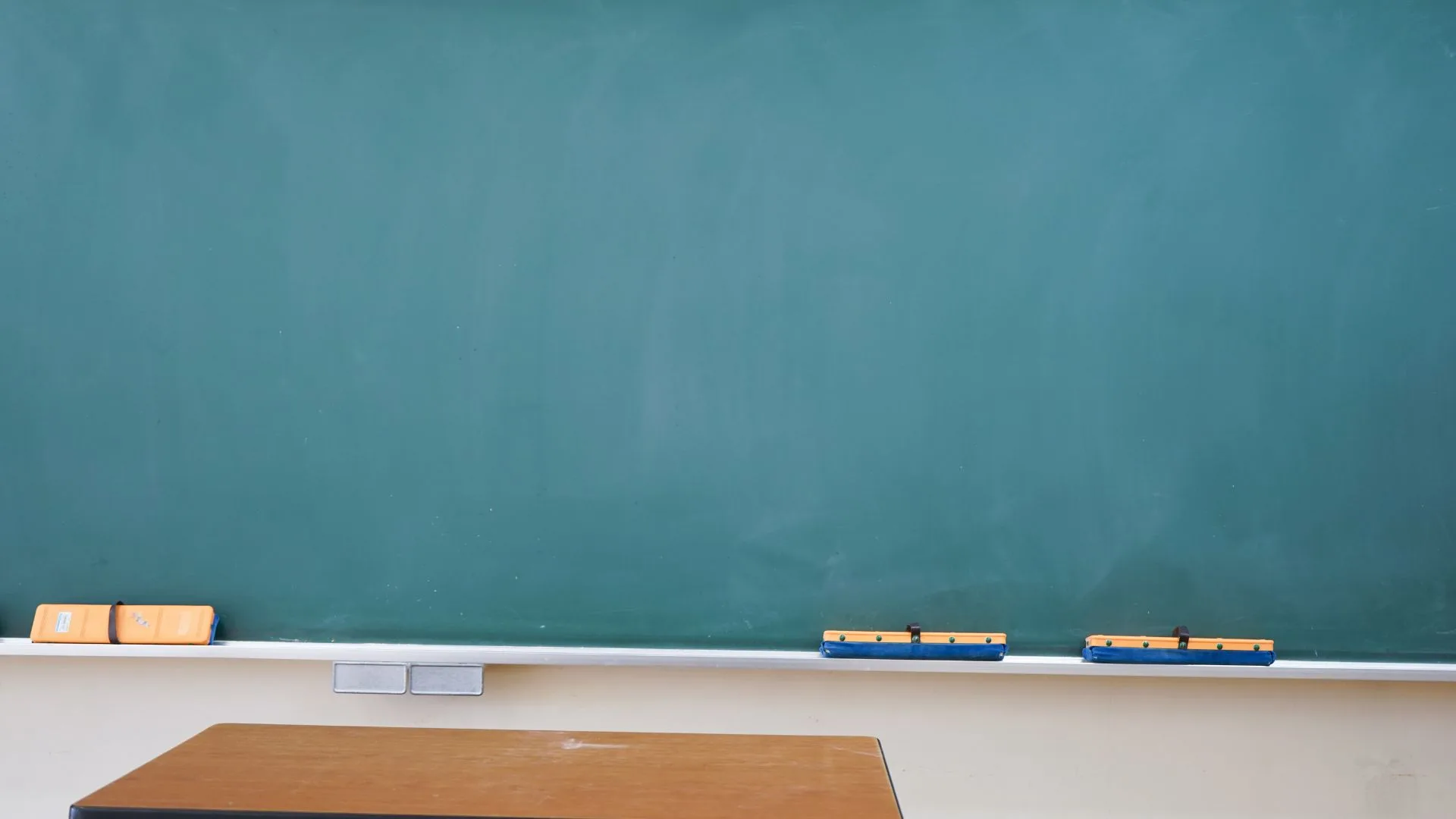 Secretaria de Educação suspense as aulas em Santa Cataria após ameaça de ciclone | Foto: reprodução / Canva 