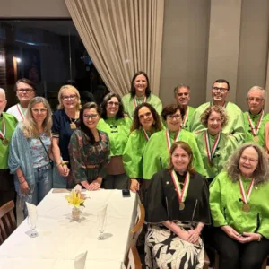 Academia de Letras de Palhoça realiza confraternização de fim de ano