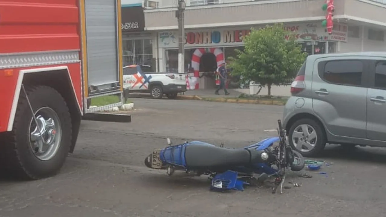Acidente envolvendo dois veículos deixa motociclista ferido em Lages | Foto: 5º BBM