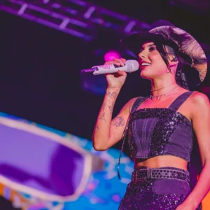 Ana Castela abre a temporada de verão do Stage Music Park em Florianópolis