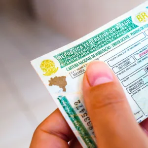 Autoescola deixa de ser obrigatória para a obtenção da CNH | Foto: Canva | Reprodução