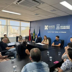 Balneário Camboriú vai proibir naturismo na Praia do Pinho