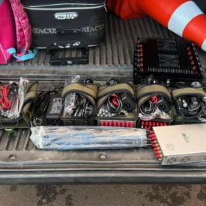 Carga de bloqueadores de celulares é interceptada e apreendida em Santa Catarina
