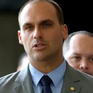 Eduardo Bolsonaro pode ter o mandato cassado por número de faltas