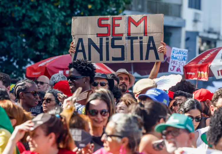 Em várias capitais, manifestantes vão às ruas contra PL da Dosimetria | Foto: Tânia Rego/Agência Brasil
