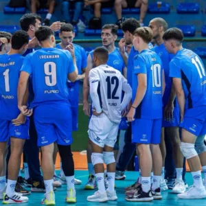 Equipe de vôlei da ELASE enfrenta APAN Blumenau com entrada gratuita