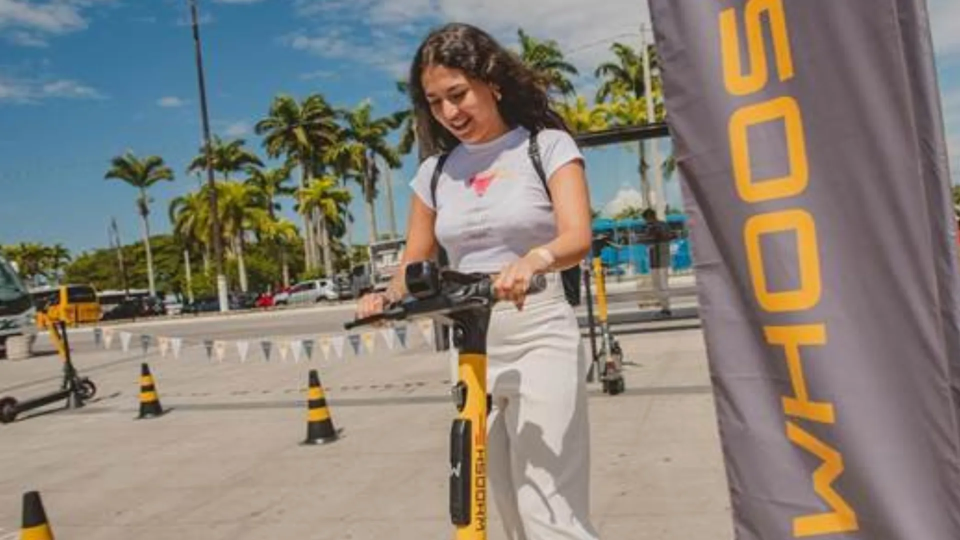 Escola de direção de patinetes elétricas em Florianópolis | Foto: Divulgação/Whoosh