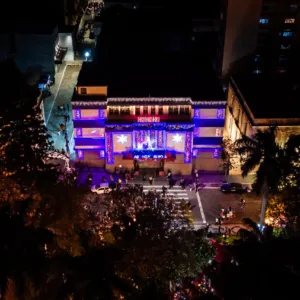 Florianópolis tem Papai Noel surdo para atender crianças em Libras