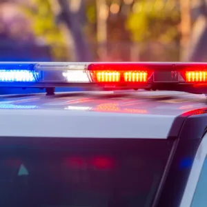 Homem sofre queimaduras no rosto durante briga por cobrança de dívida | Foto: Canva | Reprodução