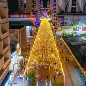 Lages acende luzes e revive o Natal FelizCidade com Túnel Encantado