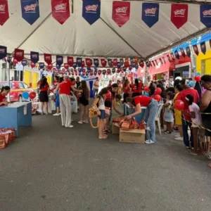 Iniciativa social doa 500 óculos de grau e ajuda a combater à evasão escolar em SC