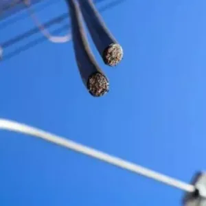 PM prende homem por furto de fiação em obra no Centro de Lages | Foto: Henrique Kawaminami | Reprodução