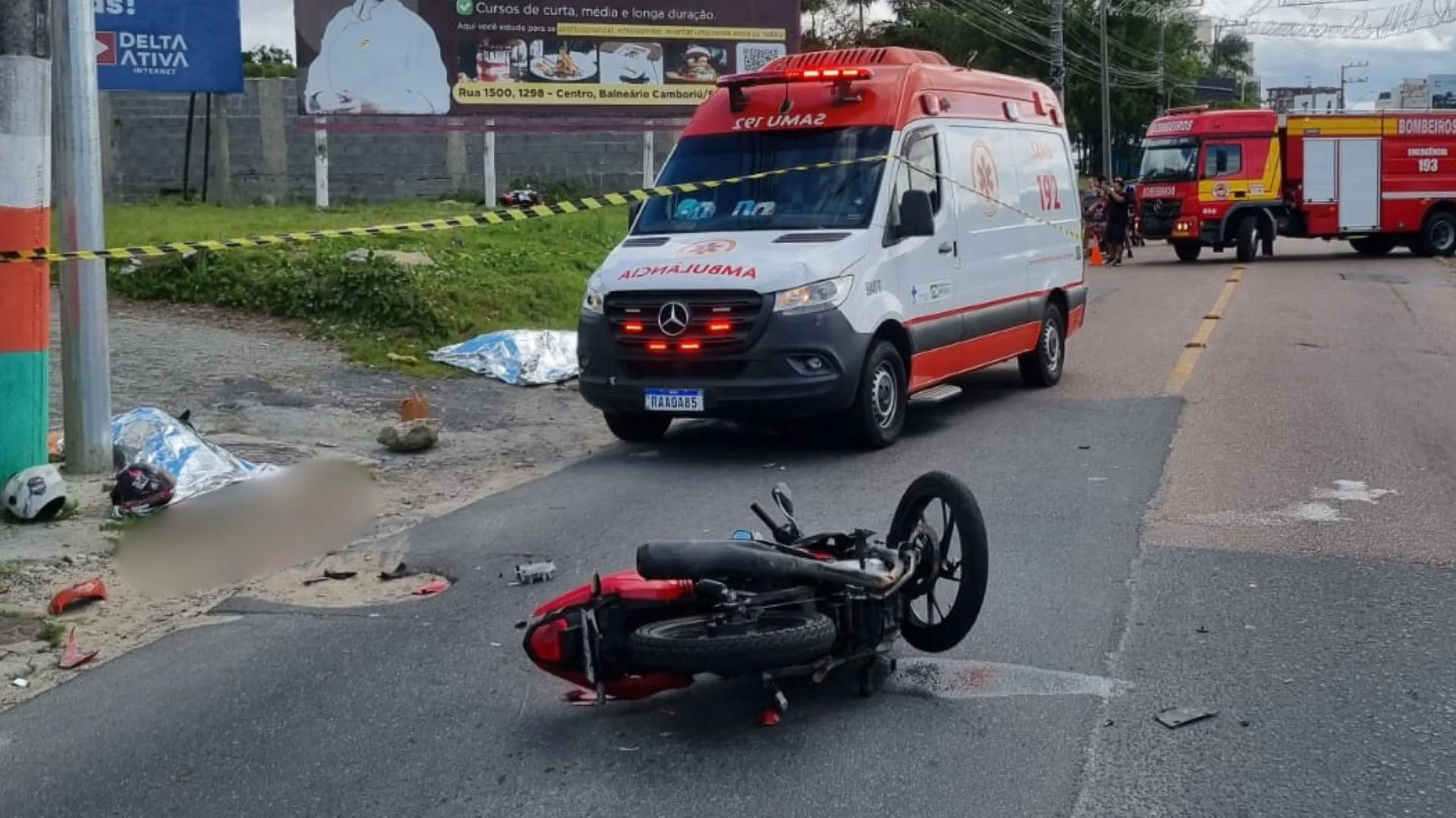 Acidente entre motos deixa dois mortos e um ferido em SC – Imagem: reprodução/ CBMSC