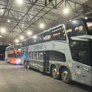 PF intercepta ônibus com 125 argentinos em entrada irregular no Brasil | Foto: divulgação PRF 
