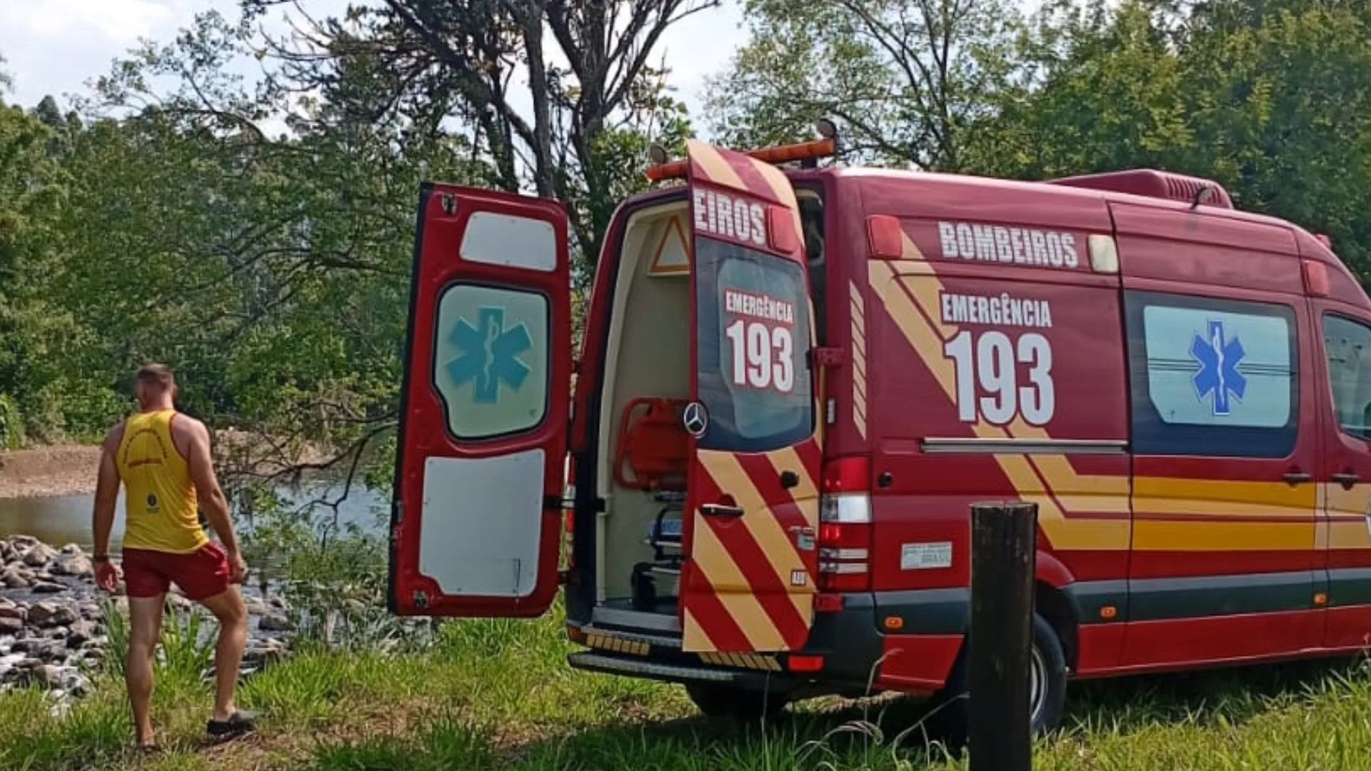 Mulher morre afogada após ficar mais de uma hora submersa em rio de SC – Imagem: reprodução/ Cbmsc