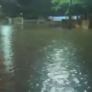 Chuva forte causa alagamentos em Balneário Barra do Sul