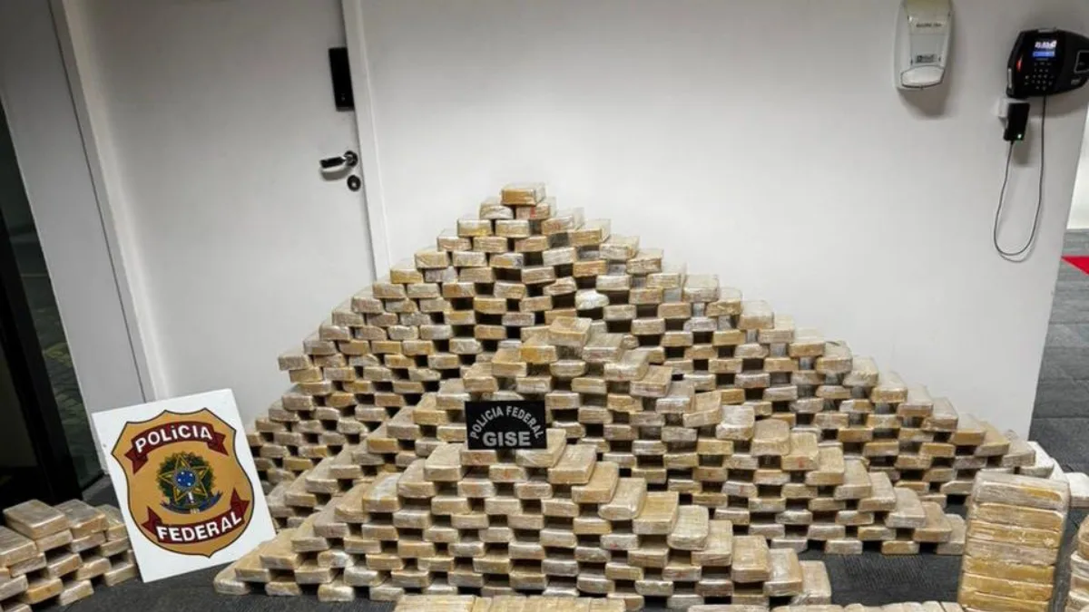 PF apreende 613 kg de cocaína em galpão usado como fachada em SC e prende dois suspeitos | Imagem: Polícia Federal de/SC