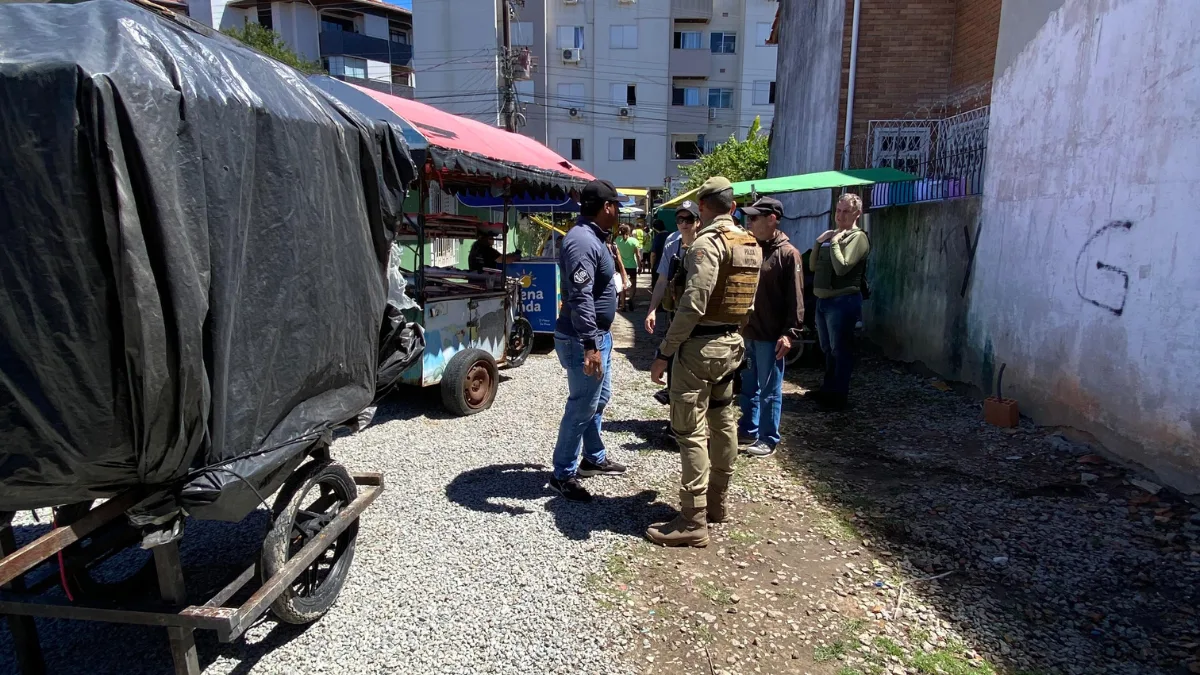Fiscalização de ordem pública resulta em grandes apreensões nas praias do Norte da Ilha, em Florianópolis – Foto: PM