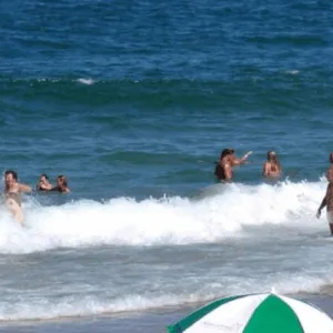Justiça decide que naturismo na Praia do Pinho não configura crime; entenda – Foto Reprodução Facebook
