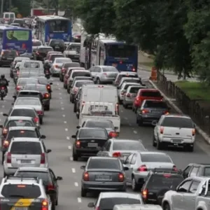 Rodízio de carros está suspenso na cidade de SP a partir desta segunda (22)