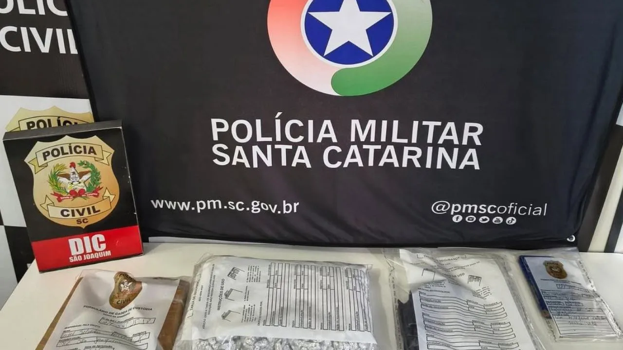 Suspeito de homicídio é preso com revólver e mais de 1,7kg de drogas em São Joaquim | Foto: PMSC São Joaquim