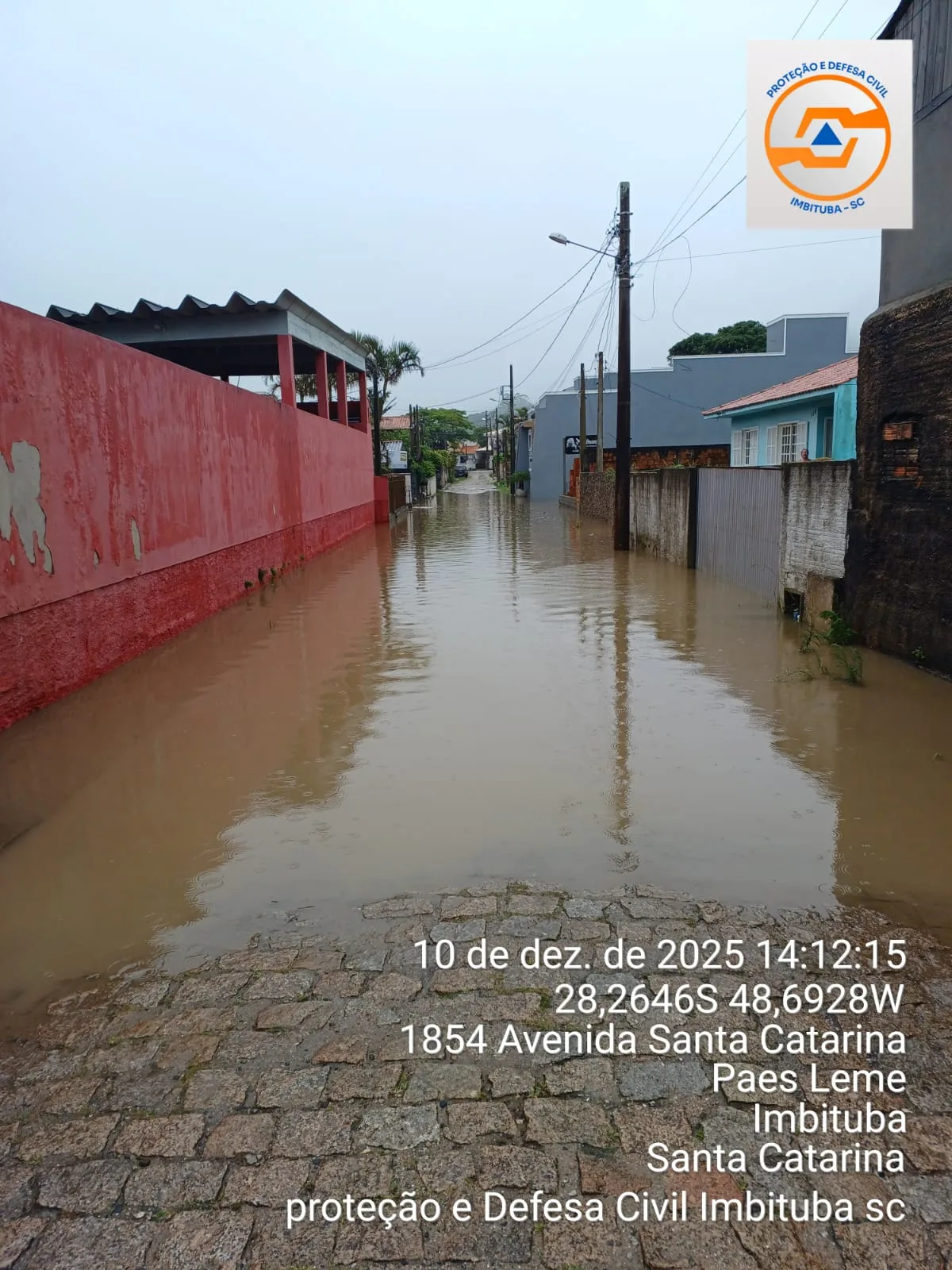 Temporal provoca alagamentos e bloqueios de ruas em cidade de SC; veja imagens (4)