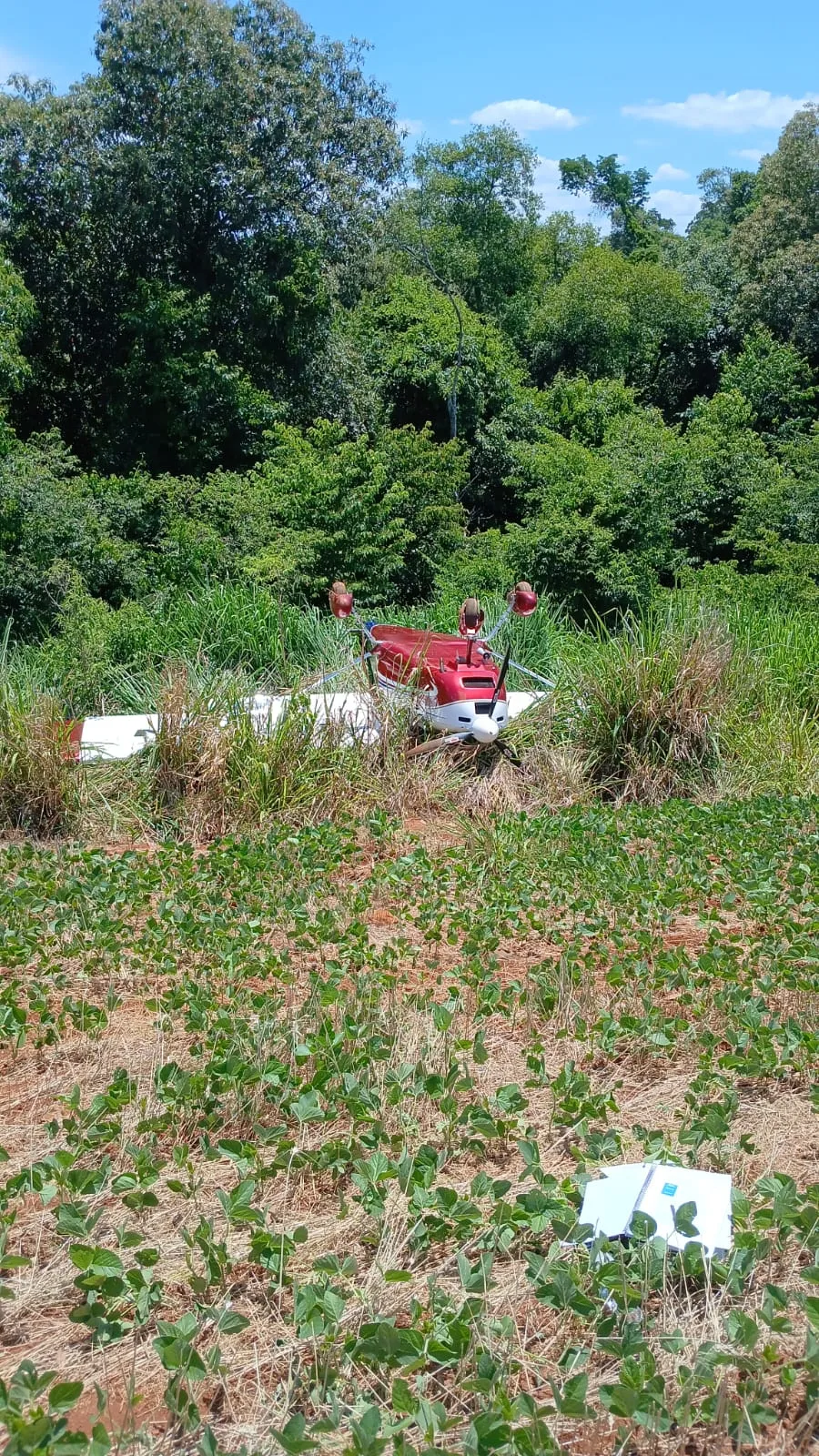 Avião faz pouso de emergência em SC após piloto detectar fumaça