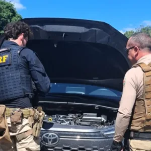 Ação conjunta da PRF e da PM apreende 360 kg de maconha na BR-280, em SC. | Foto: Divulgação / PRF