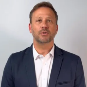 Adriano Silva se pronuncia sobre pré-candidatura e anuncia transição na Prefeitura de Joinville