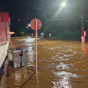 Chuvas causam transtornos e prejuízo no Oeste de SC | Foto: reprodução / CBMSC 
