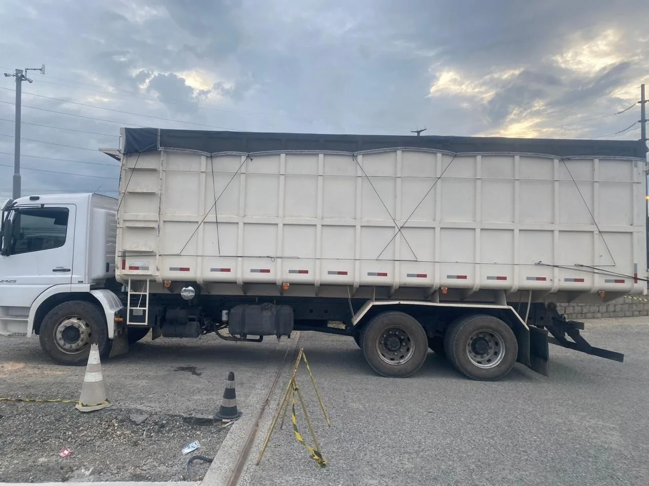 Ciclista morre após acidente com caminhão em Joinville