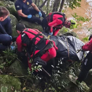 Corpo de mãe é encontrado em rio de SC | Foto: CBMSC/Divulgação