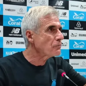 Declaração de Luís Castro após GreNal 449 gera críticas e pedido de desculpas | Foto: reprodução/ Grêmio TV