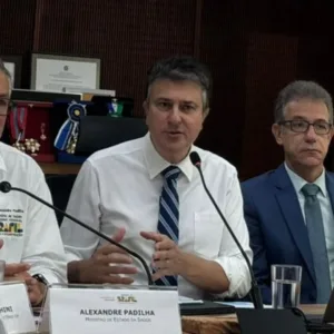 Enamed 2025 reprova mais de 100 cursos de medicina e MEC anuncia punições