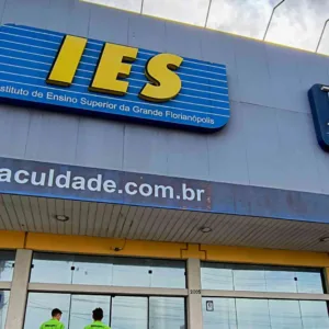 Fechamento da IES FASC em São José é alvo do Procon SC após reclamações de alunos